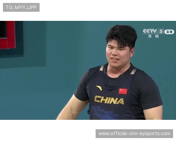 举重教练上场代练意外举成纪录重量