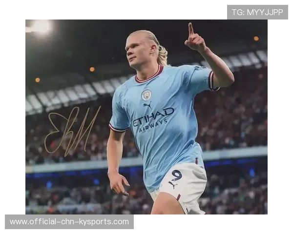 哈兰德在赛后幼儿园签名会被孩子们包围,暖化全网